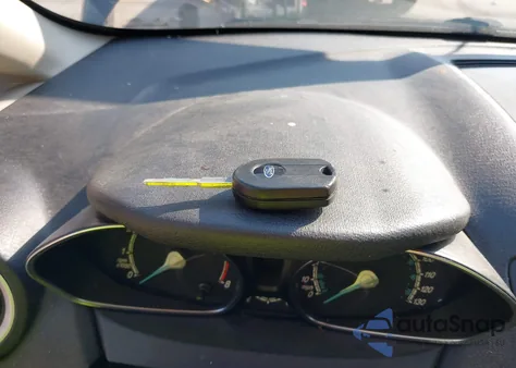 2018 Ford Fiesta Se z USA, uszkodzony, nr VIN 3FADP4BJ1JM109727